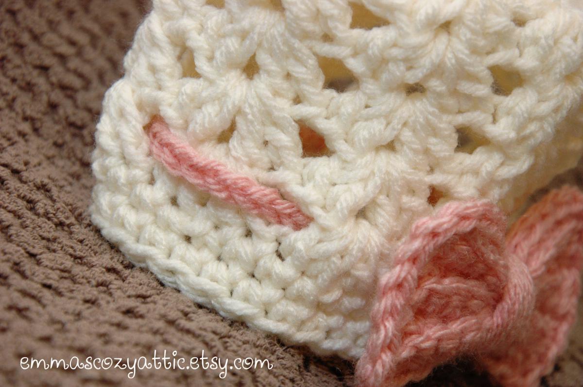 Newborn Baby Girl Bow Beanie In Cream And Soft Pink - Newborn Size on ...