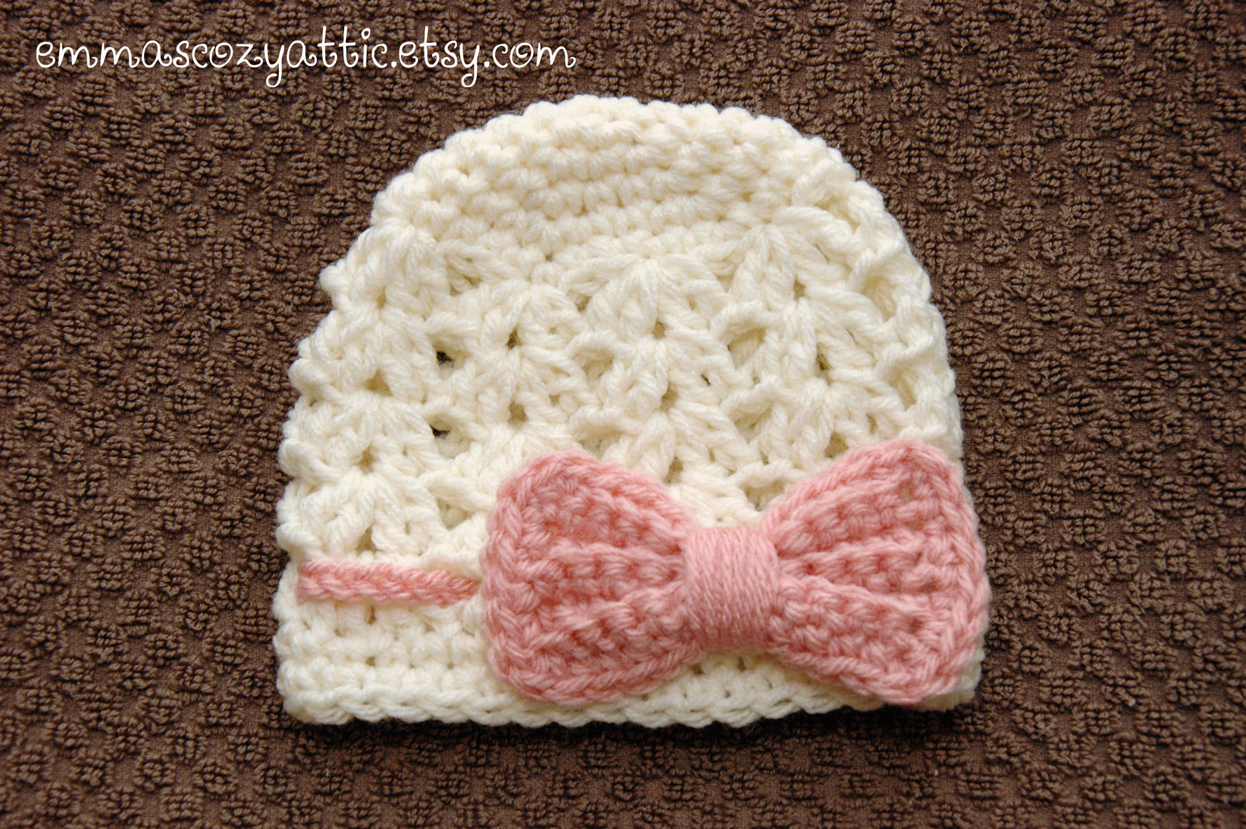 Newborn Baby Girl Bow Beanie In Cream And Soft Pink - Newborn Size on ...